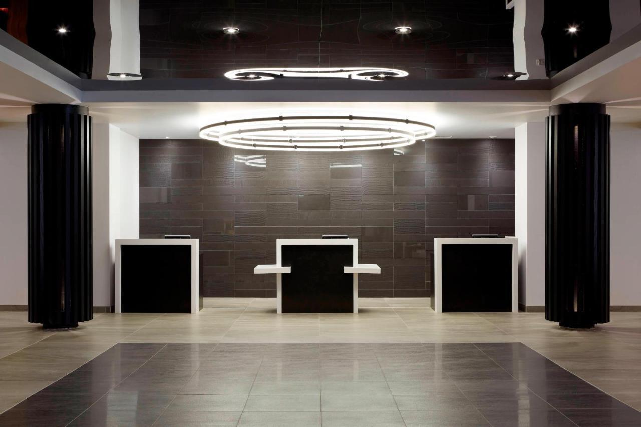 Delta Hotels By Marriott Trois Rivieres Conference Centre Exterior photo