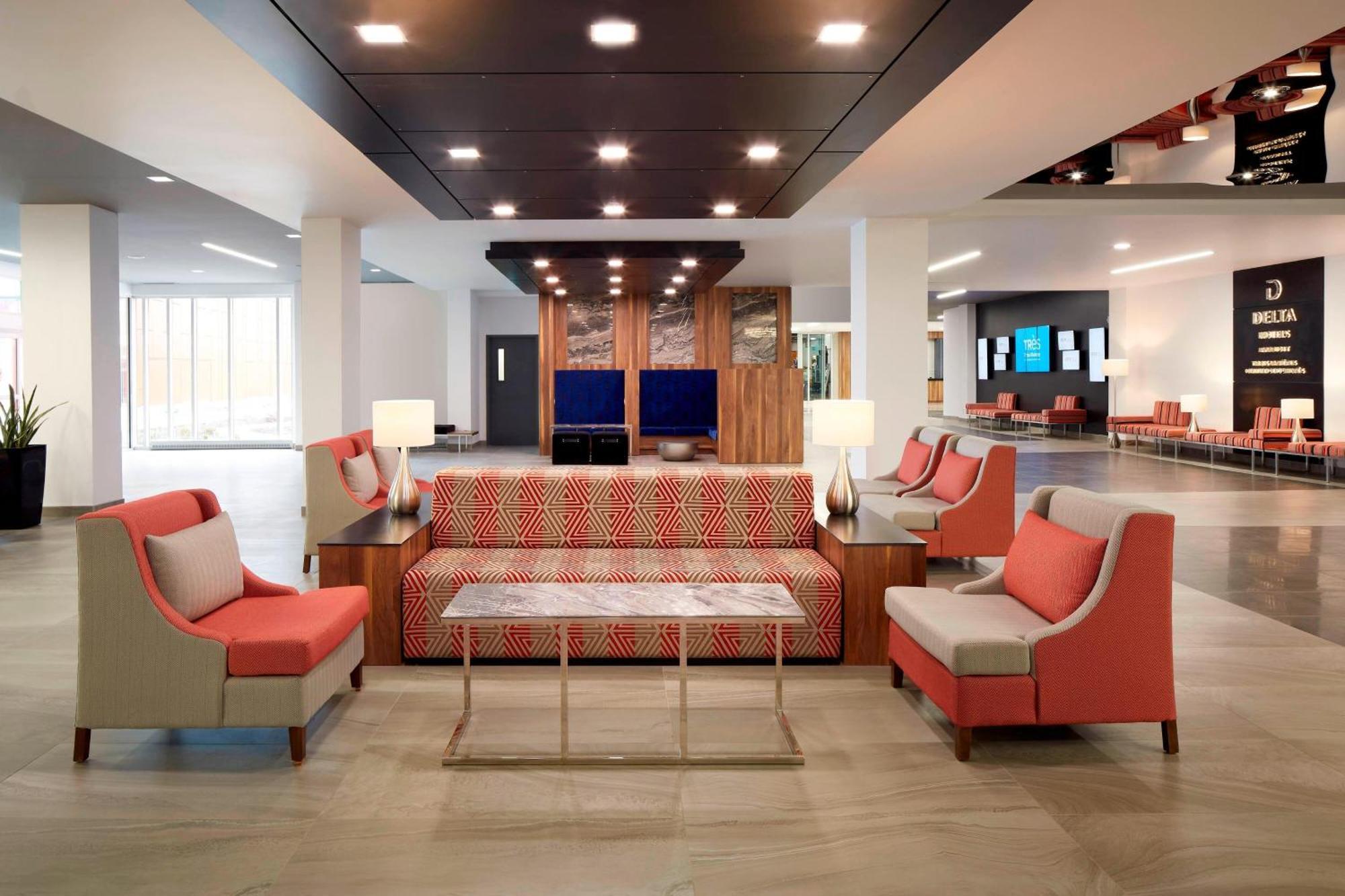 Delta Hotels By Marriott Trois Rivieres Conference Centre Exterior photo