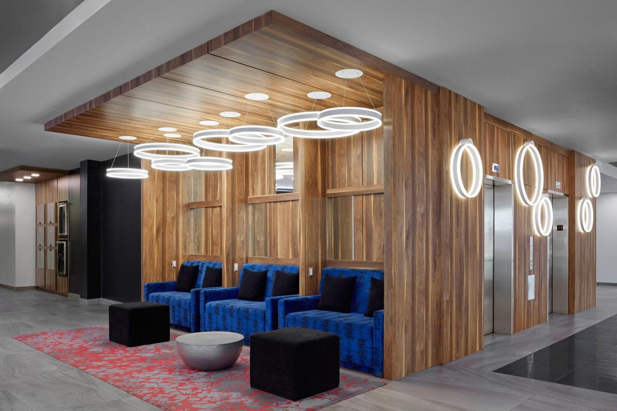 Delta Hotels By Marriott Trois Rivieres Conference Centre Exterior photo