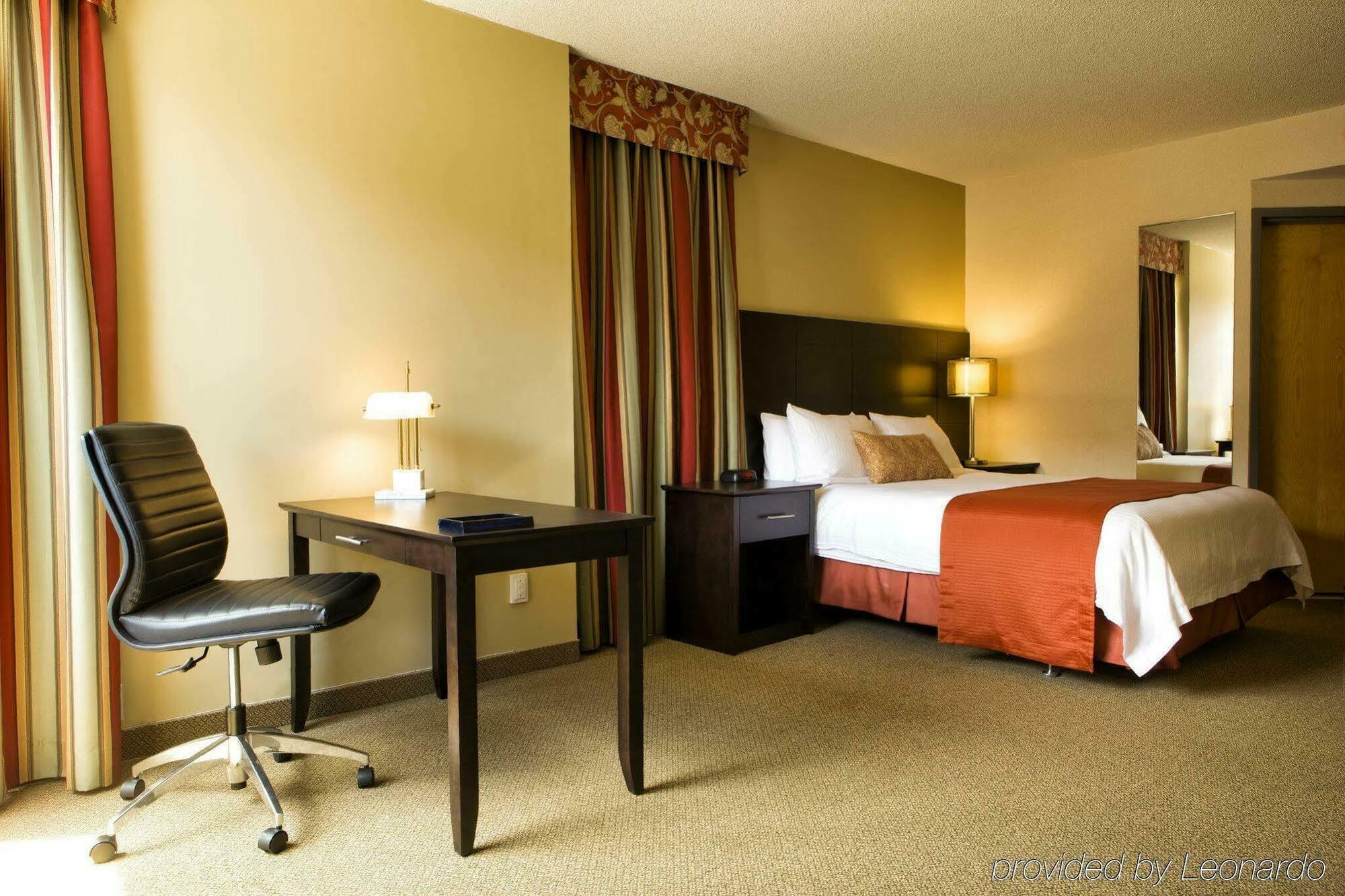 Delta Hotels By Marriott Trois Rivieres Conference Centre Exterior photo